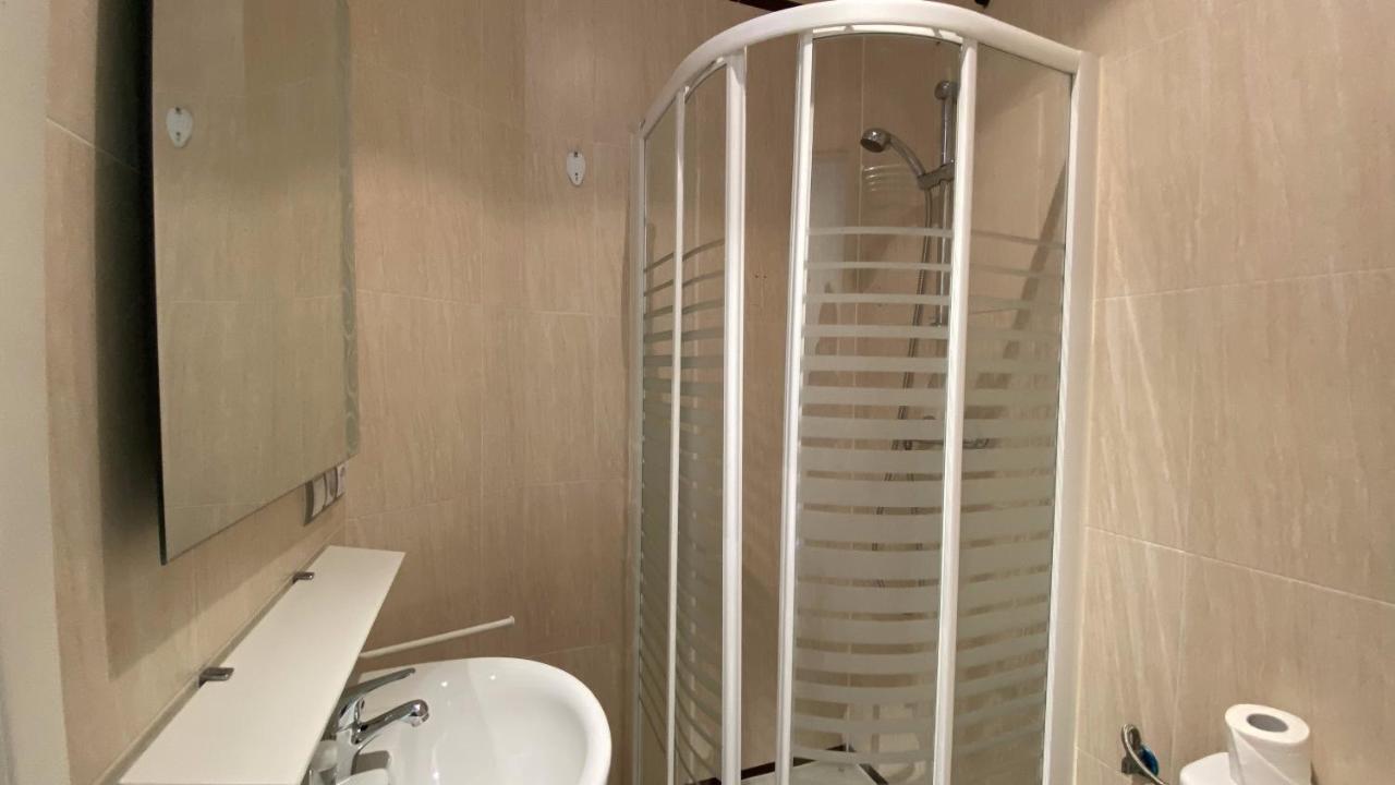 Pensión Insidehome Centro -hab Con Baño Privado En El Centro Y Opcion De Parking-