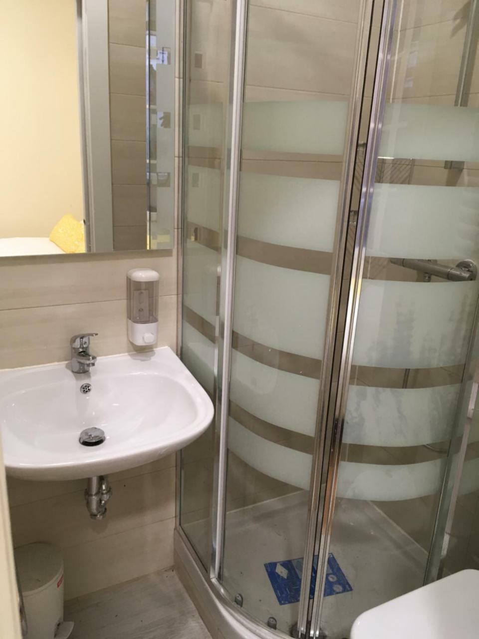 Insidehome Centro -hab Con Baño Privado En El Centro Y Opcion De Parking- Pensión 3*