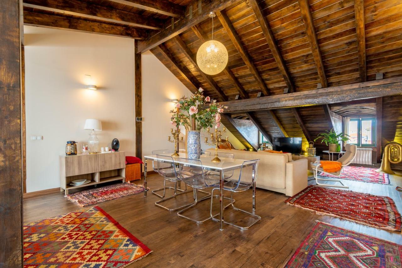 Edificio 10 By Plaza Mayor Apartment