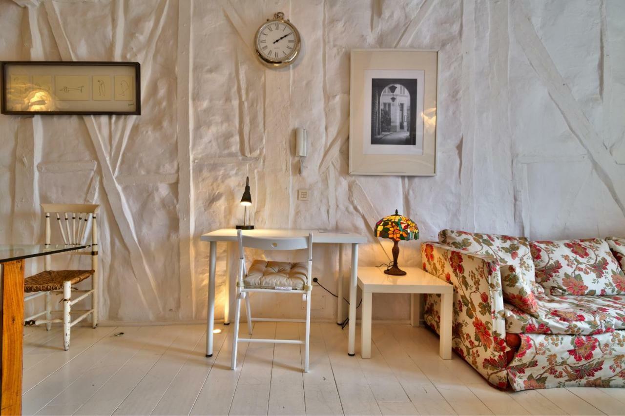 Edificio 10 By Plaza Mayor Apartment